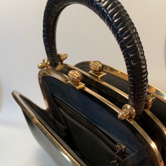 Vintage SAKS FIFTH AVENUE Lewis Leather Clutch - Picture 3 of 8